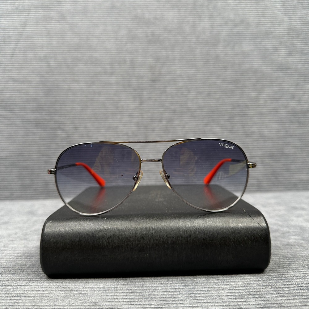Vogue VO 3846-S Aviatorโ Y2k Sunglasses Gunmetal Orange Gradient Lens 58-14-135